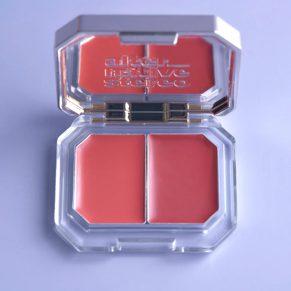 Lip and Cheek Blushing Pendant - 4 Colours (14g x 2) - Image 4